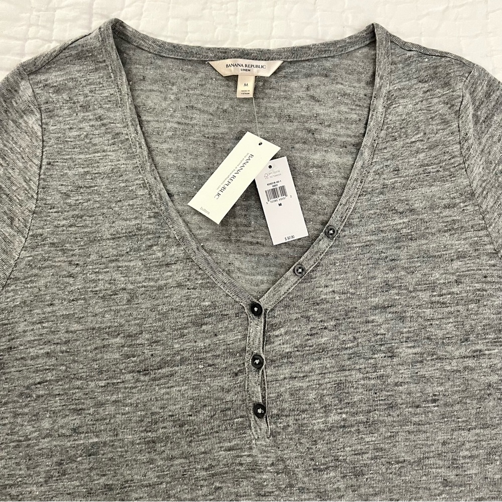 Banana Republic grey linen, 5 button v-neck top, size medium